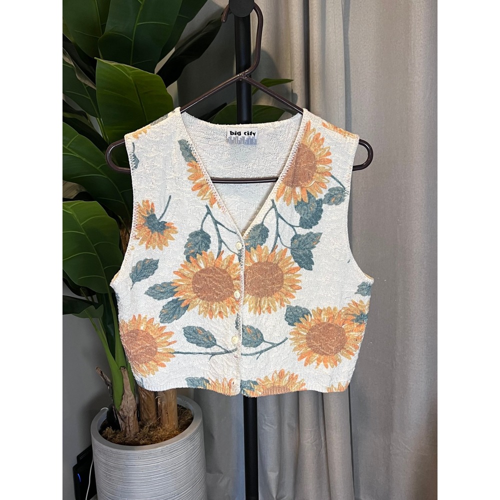 Big City Womens Sunflower Knit Vest Cream Floral Button Front Cropped V-Neck